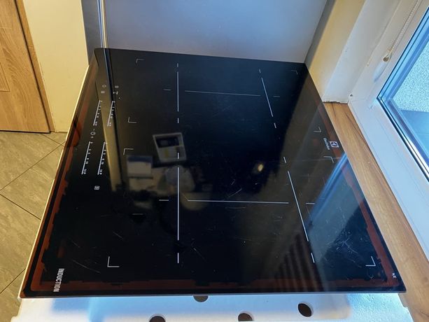 Płyta indukcyjna Elektrolux EHL6540FOK