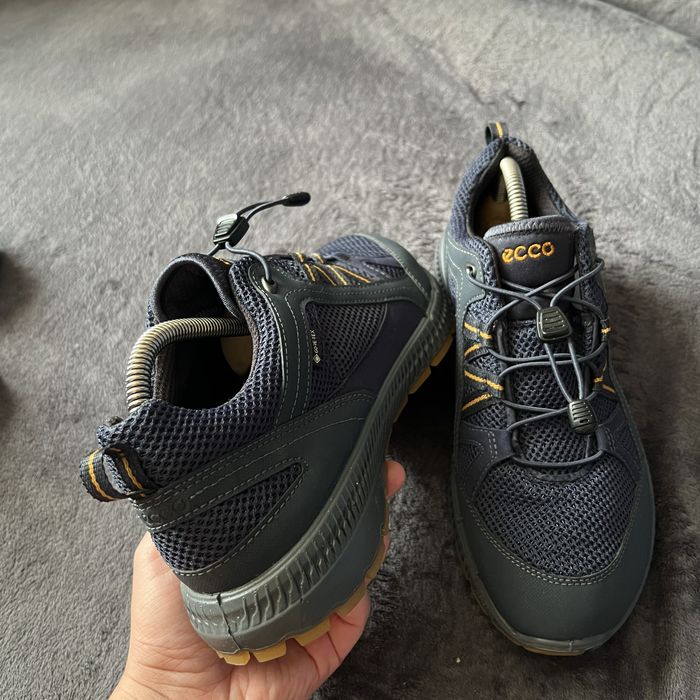 Чоловічі кросівки Ecco Gore-tex. Р. 40. Як нові!!!