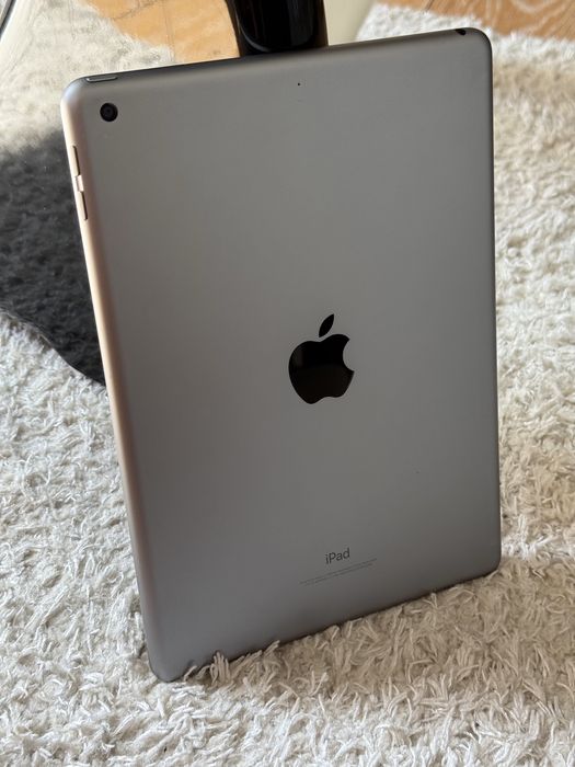 Планшет iPad 6 128Gb