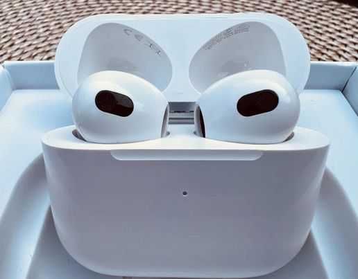 AirPods  (3.Gen)