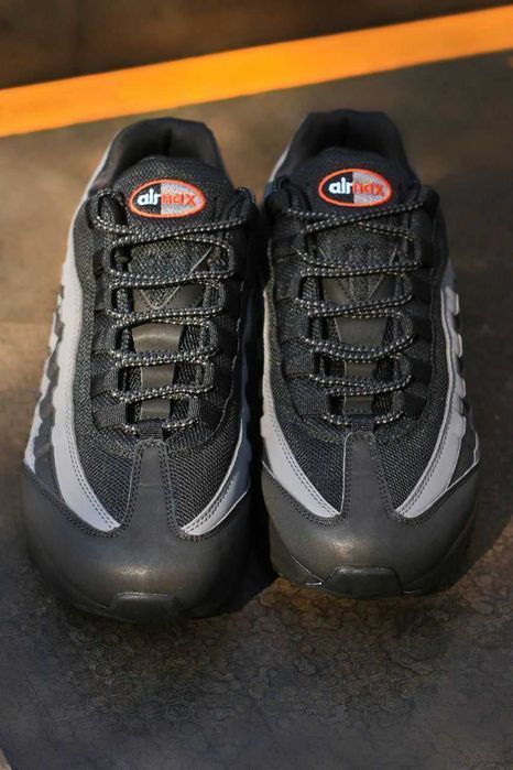 Мужские кроссовки Nike Air Max 95 Black/Grey/Red. Размеры 40-45