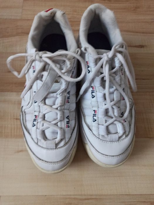 Sneakersy Fila 39 białe damskie buty modne adidasy