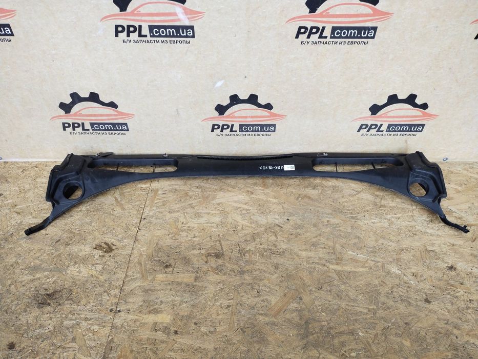 Ford Transit Tourneo Connect Mk2 13-21 Жабо пластик под лобовое стекло