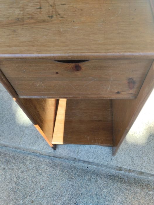 Secretária em madeira