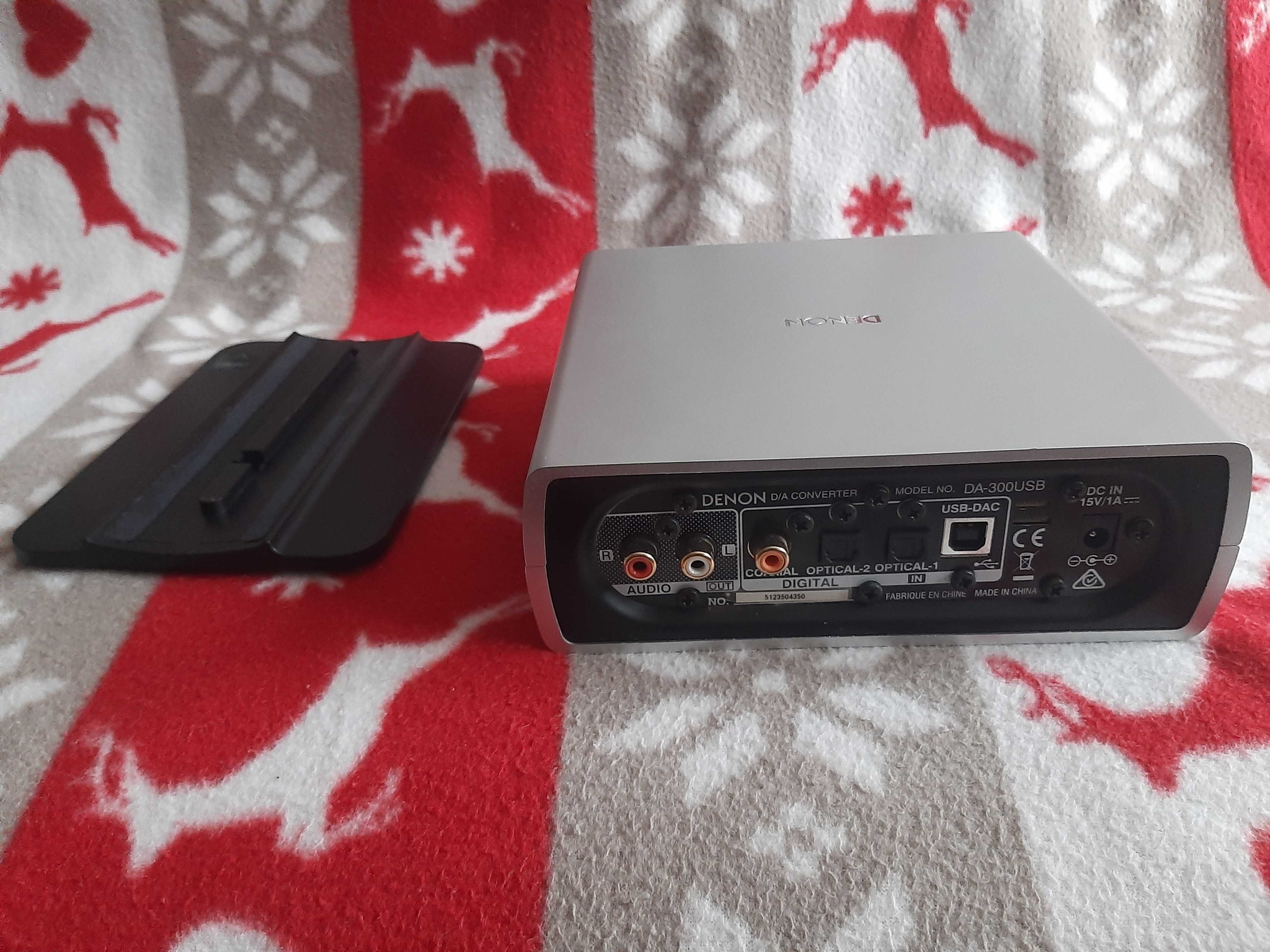 Przetwornik c/a i wzmacniacz słuchawkowy DENON DA 300-USB+kabel głośn.