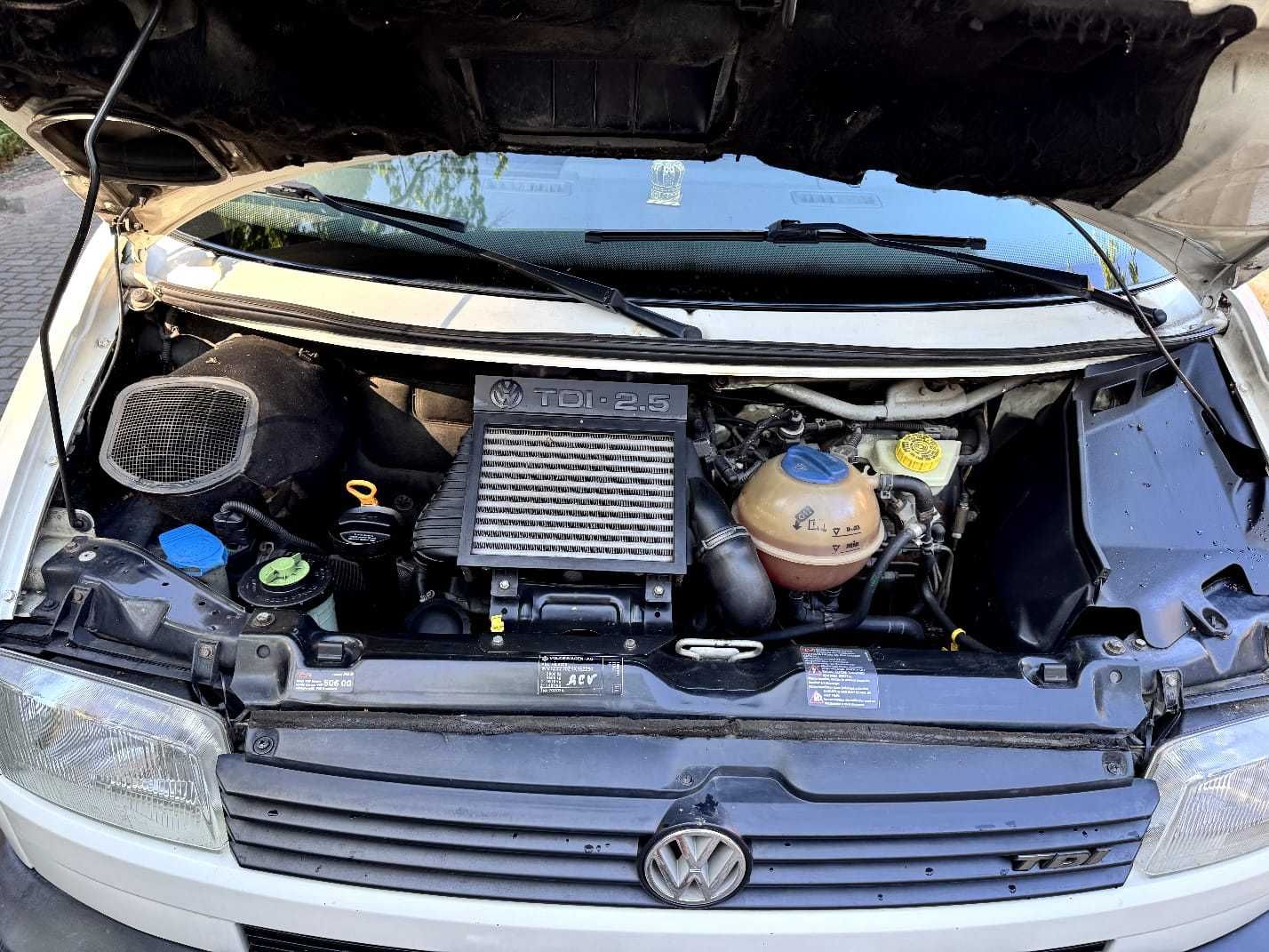 Фольцваген Транспортер Т4 2,5 tdi 75 kwt 102 p.s довга база пасажир!