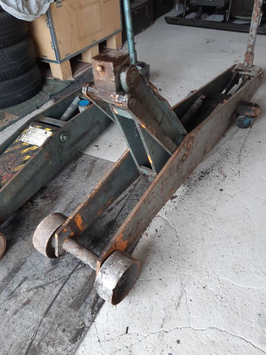 dźwignik hydrauliczny przesuwny DHP 5