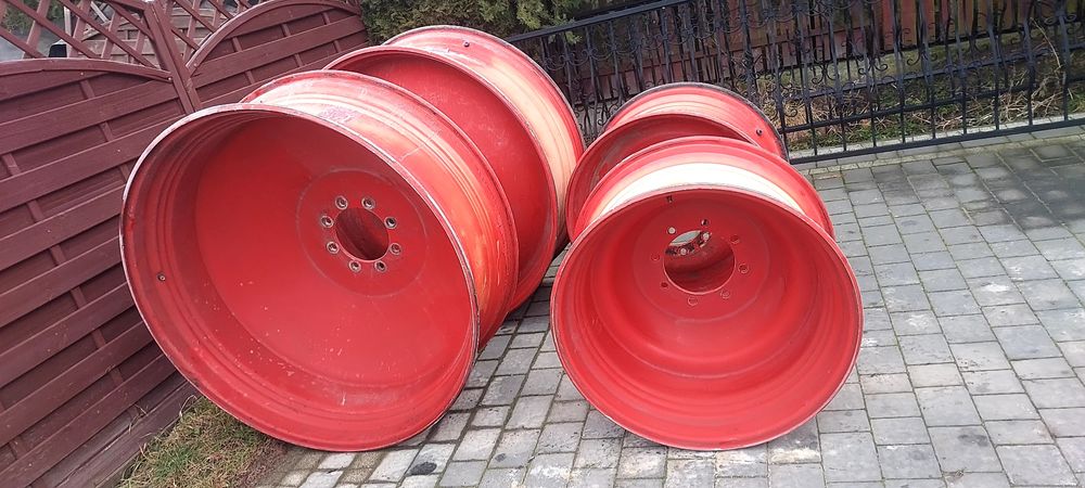 Felgi Fendt poszerzające  3 rzędy kukurydza buraki  R30  R46