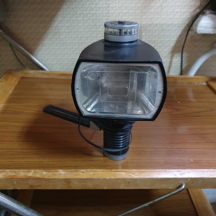 Профисиональные фотовспышки