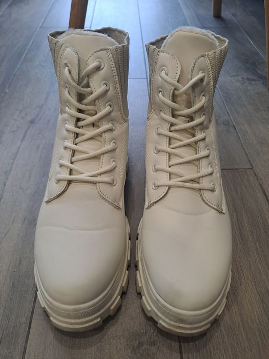 Ботинки жіночі 40 розмір