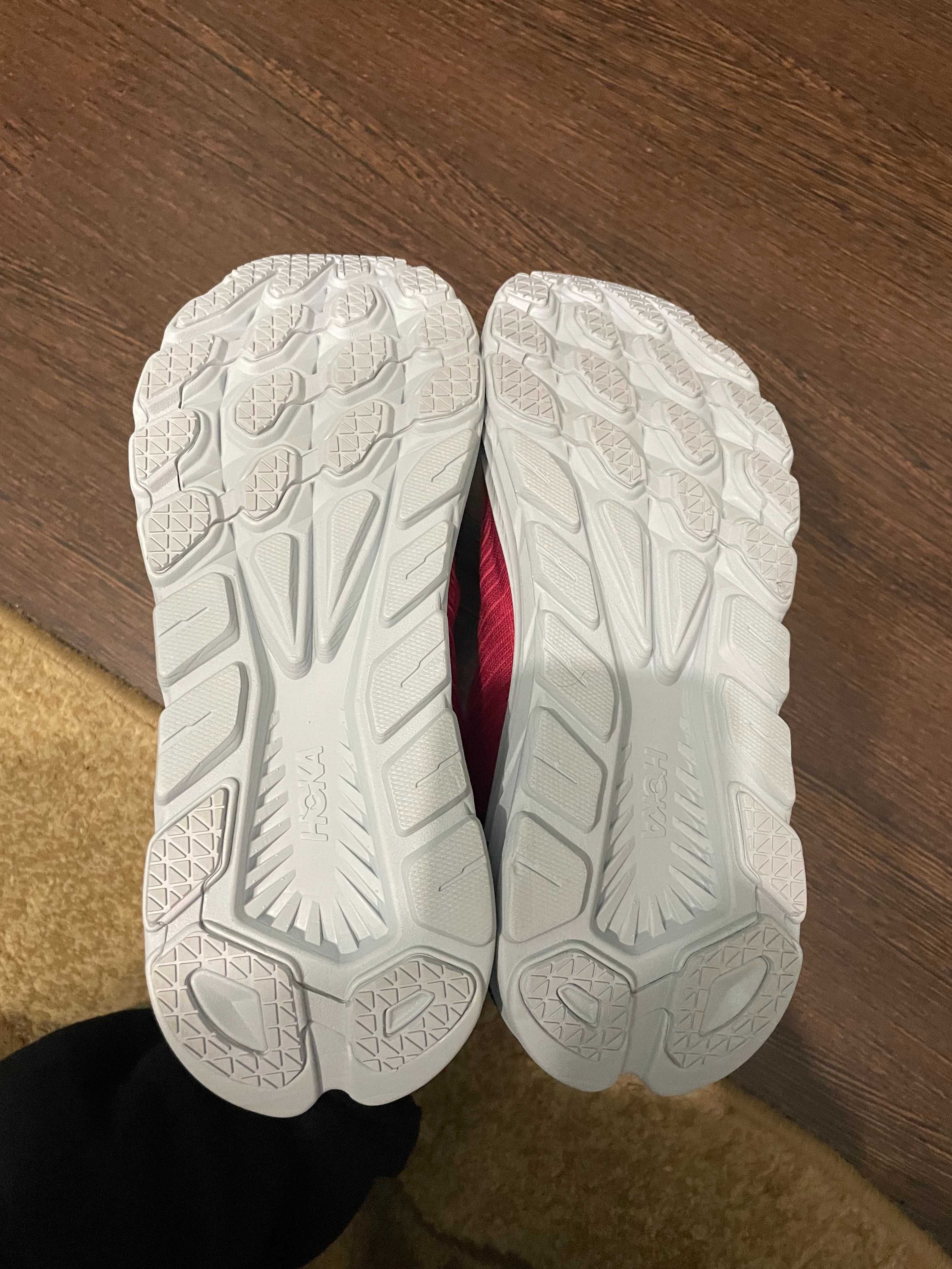 Кросівки Hoka One One Rincon 3.   Р 43  1/3    27.5 см