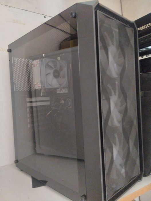 Varios PC computador desktop gaming