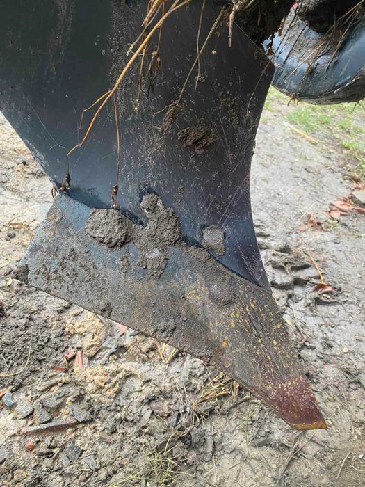 Плуги 3х25 віракс Шепетівські