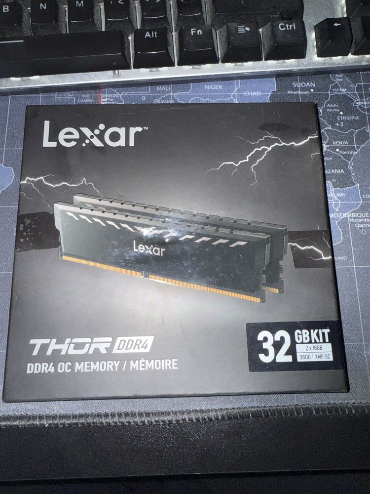 LEXAR THOR DDR4 32GB ram 3600mhz