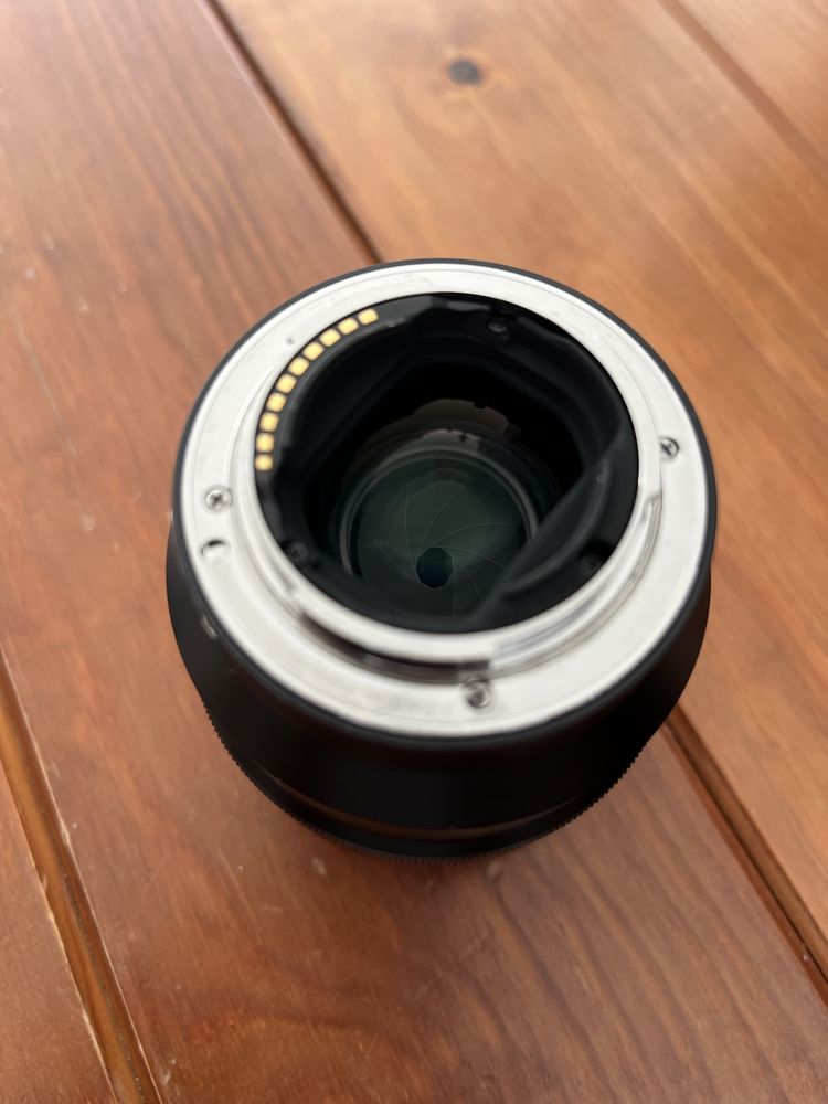Objetiva Sony 85 mm f1.8