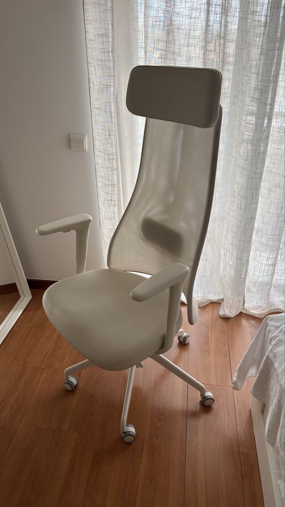 Cadeira Secretária Jarvfjallet IKEA