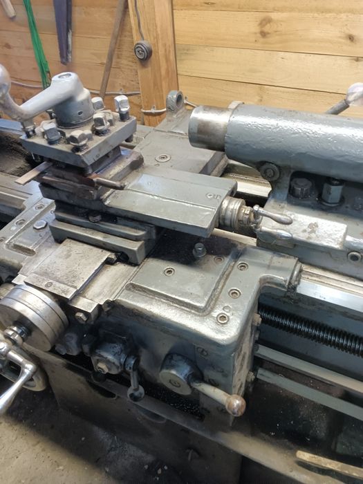 Токарний станок 1616