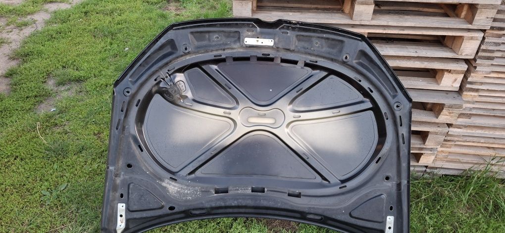 MASKA pokrywa silnika LC9X passat b7 uszkodzona