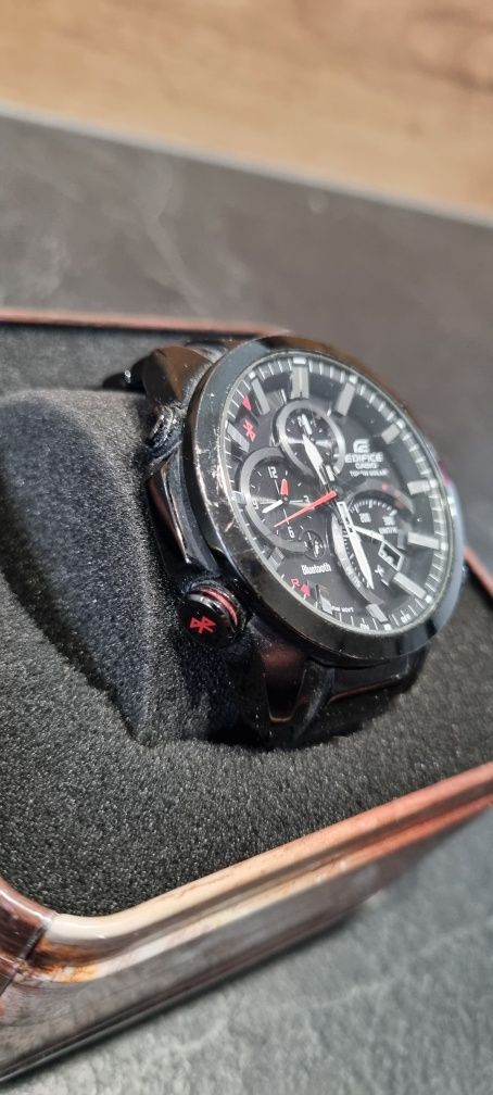 Zegarek Casio EQB-500
