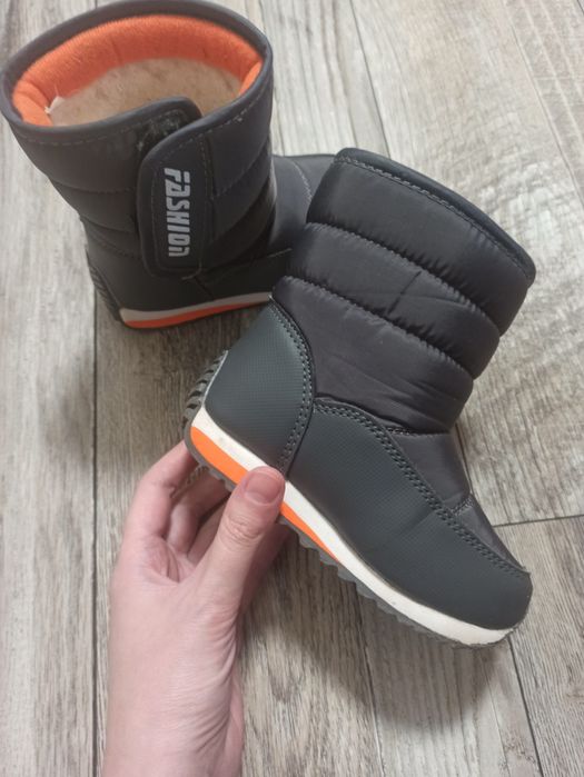 Зимове взуття сапожки термодутики