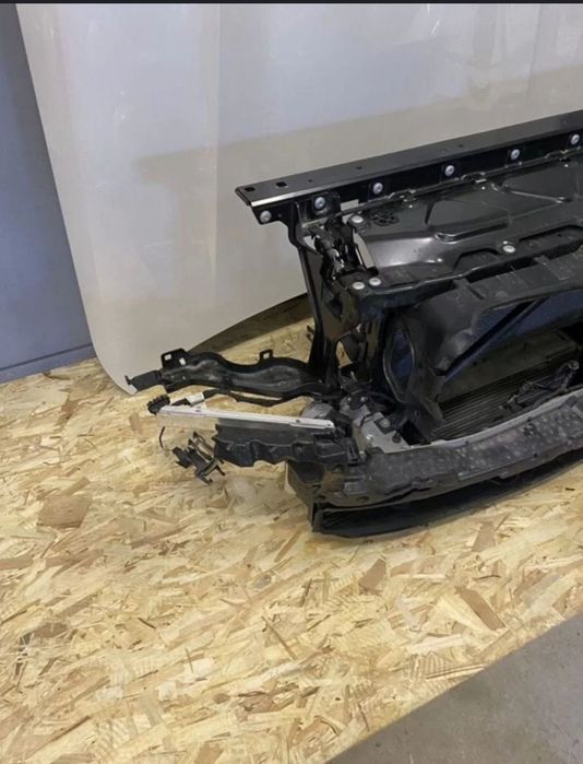 Установочна панель bmw x5 g05 45Е телевізор бмв х5  касета радіаторів