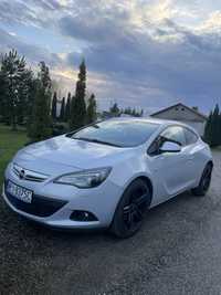 Opel Astra J gtc