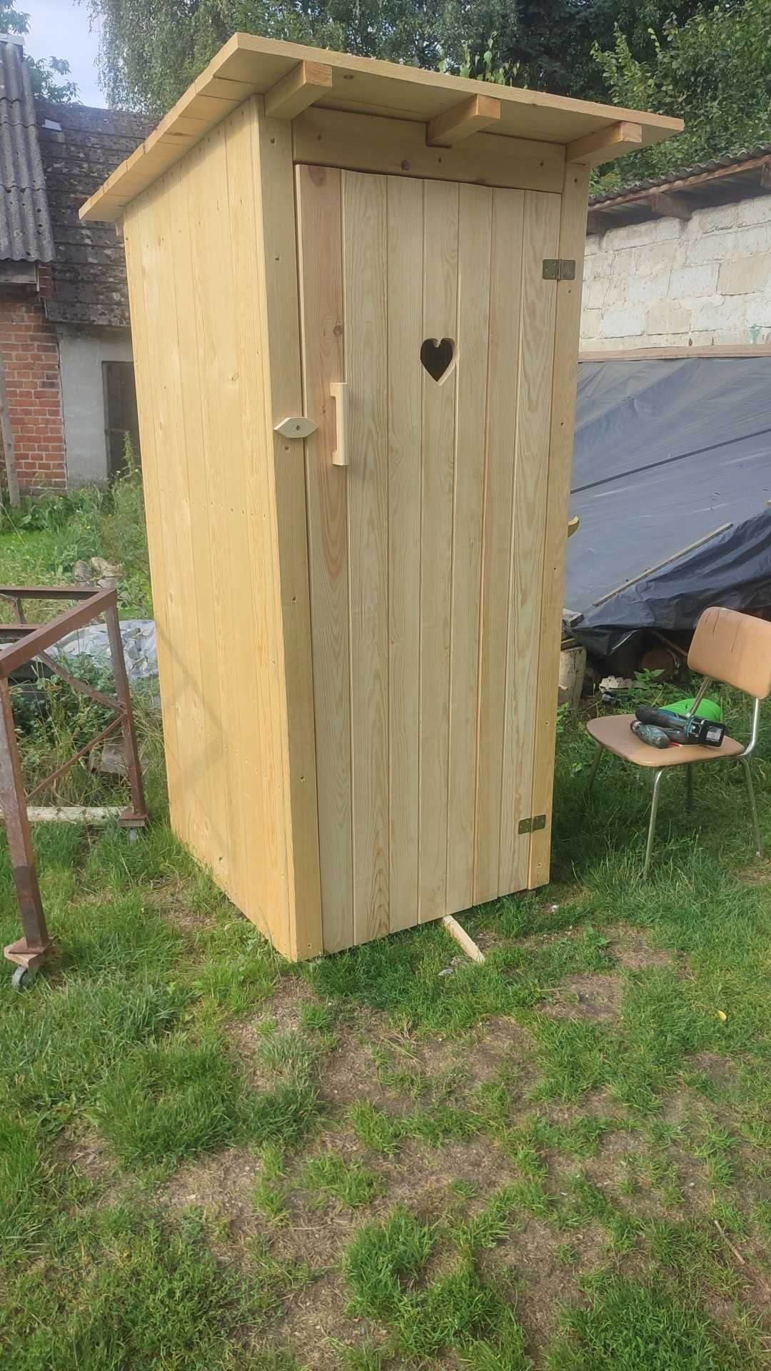 Kibel na budowę.