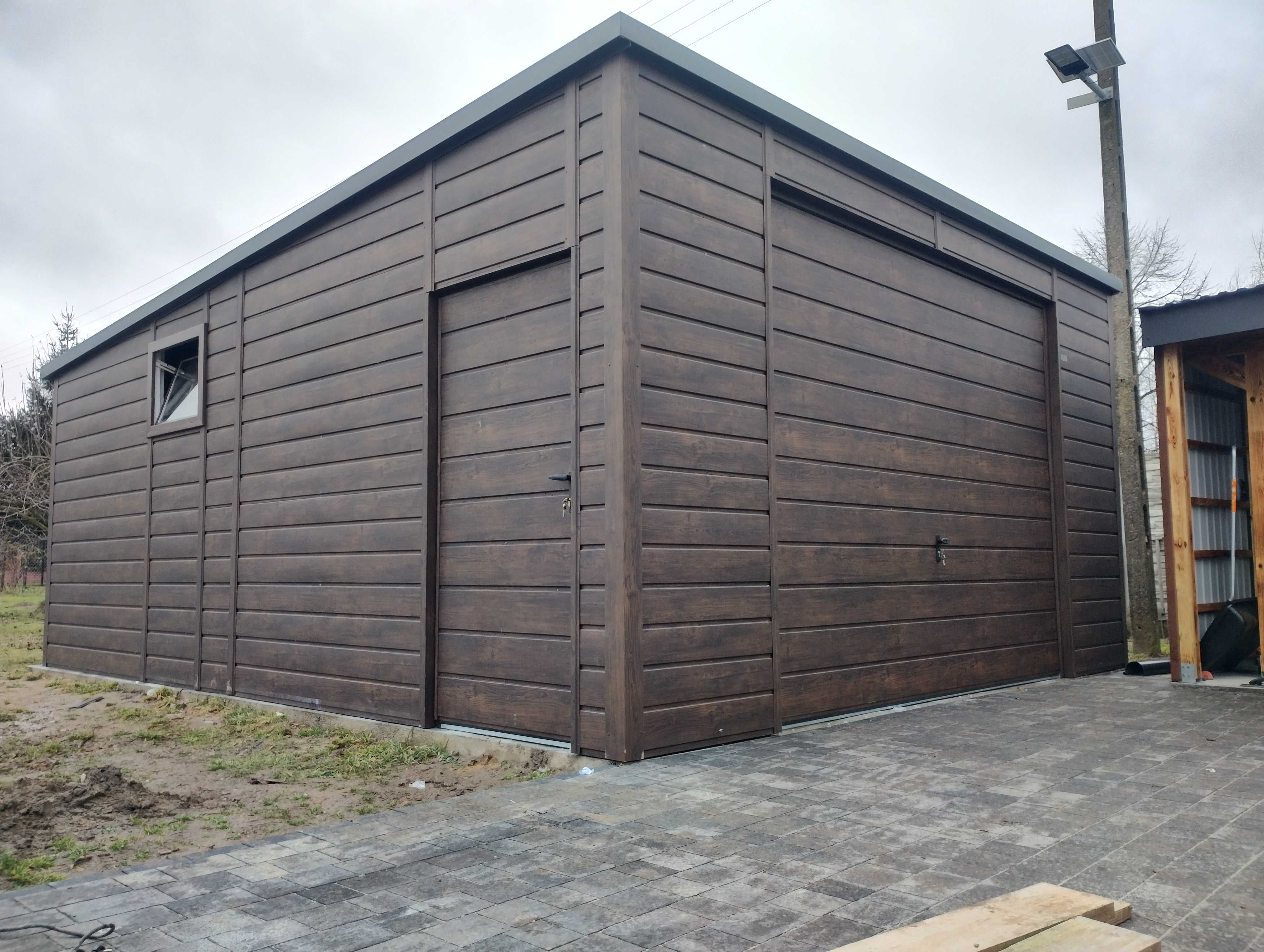 Garaż stalowy ocieplany 4x,9. Płyta warstwowa 4cm. Producent