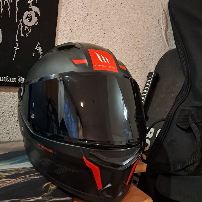 Мотошолом MT STINGER 2 A1 Solid Matt Black L