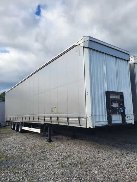 Kassbohrer Maxima  2023 rok / Opony 215/70R17,5