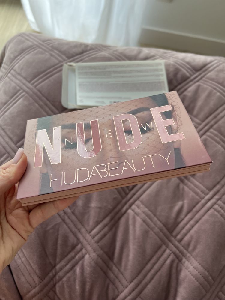 Paletka huda beauty the new nude palette