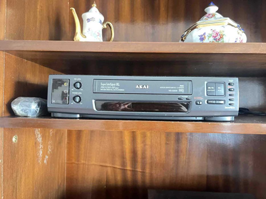 Leitor de cassetes marca akai