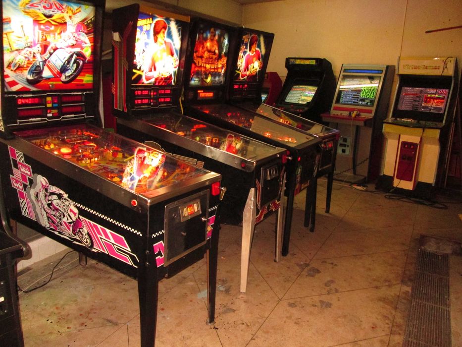 Máquinas pinballs  Flipper como novas.Damos garantia