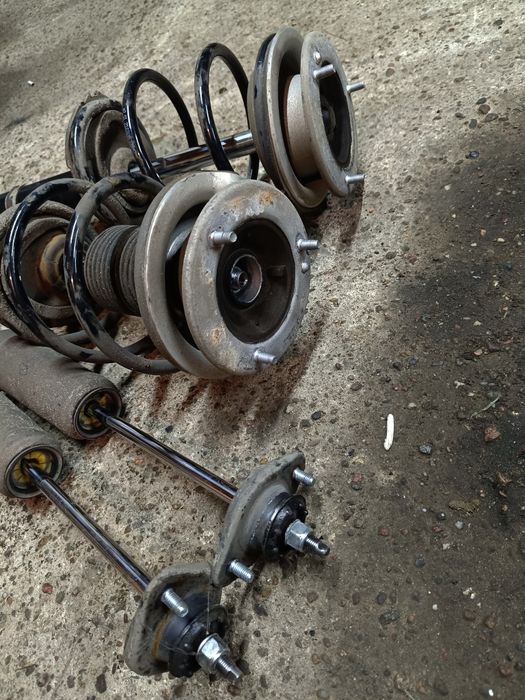 Amortyzatory z sprężynami przód + tył  BMW e46