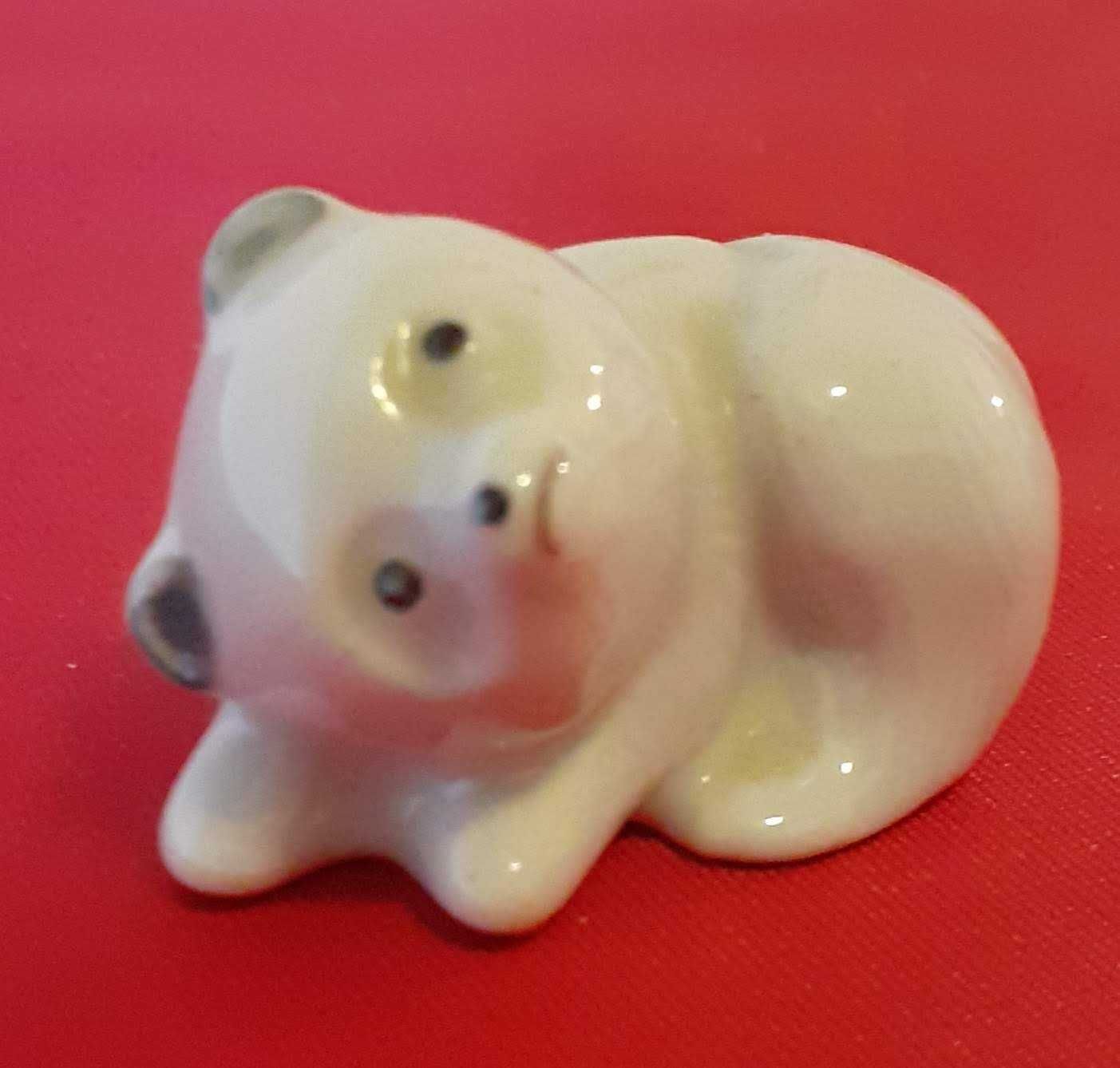 5 Miniaturas em porcelana