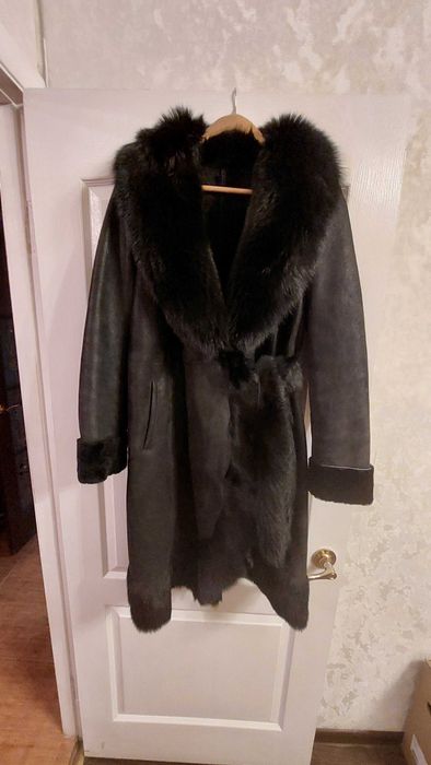 Дебленка в гарному стані .Натуральна шкіра.