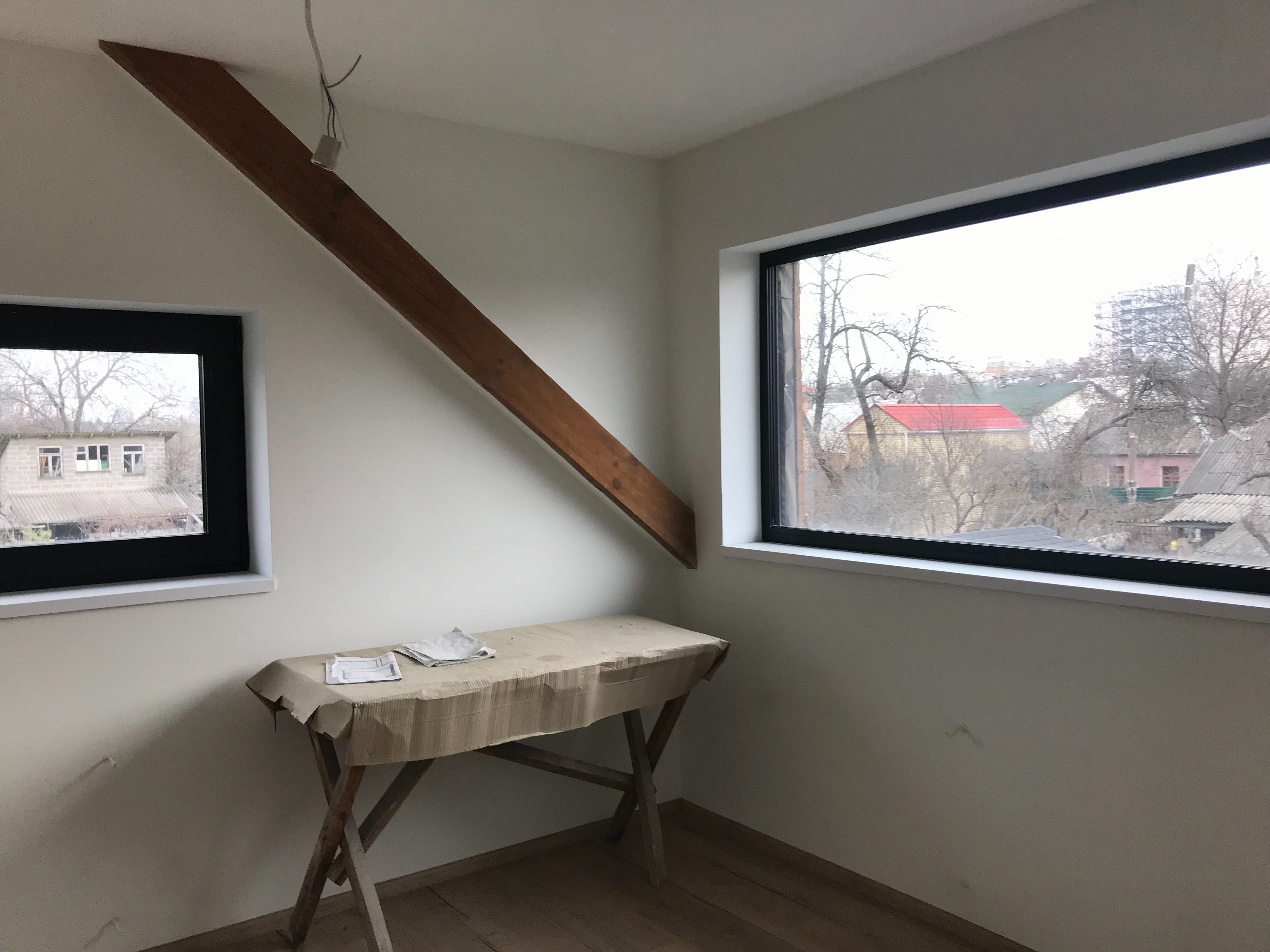 Будинок 290 м² з ремонтом в стилі LOFT, БОМБОСХОВИЩЕ + САУНА