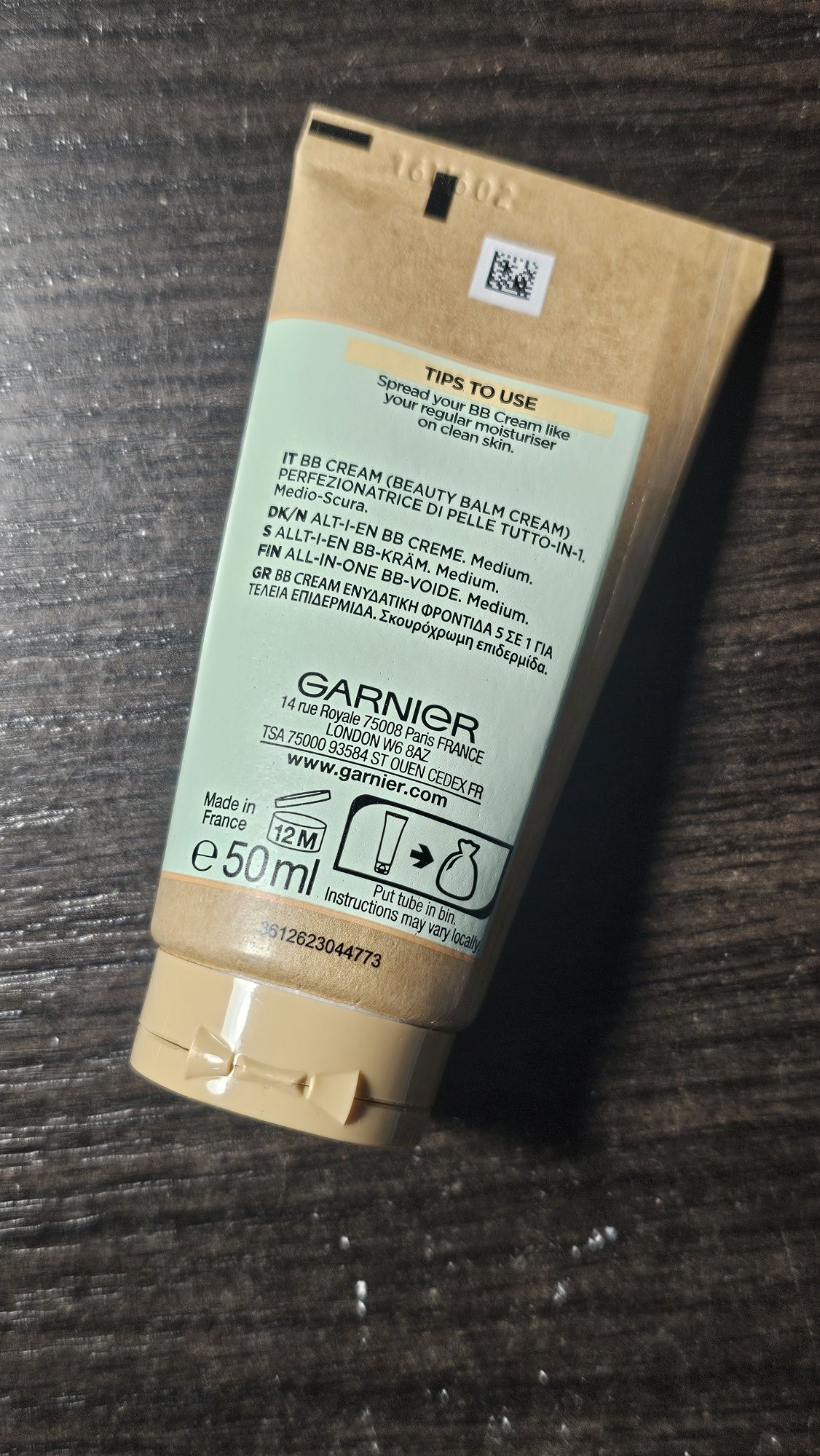 Garnier, SkinActive - BB Cream Perfecting Care. Krem BB, Medium.