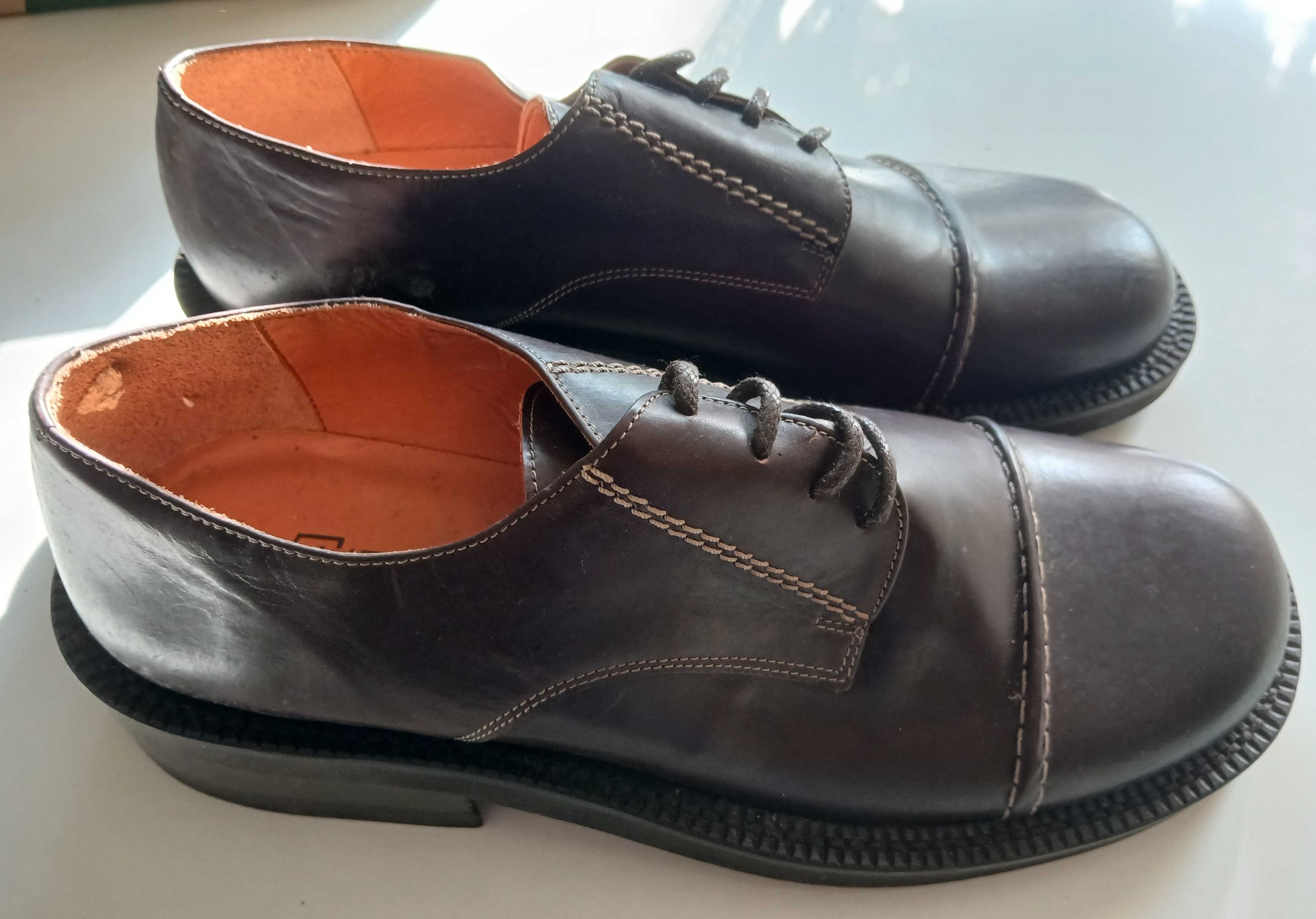 Sapatos de pele CHARLES novos