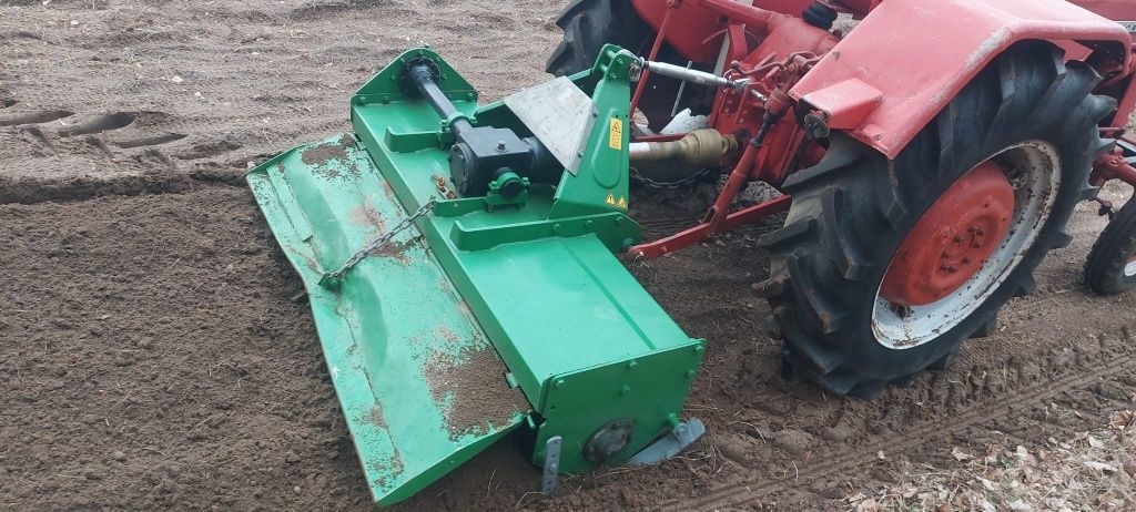 Traktorek ogrodniczy iseki Kubota yanmar c 330  glebogryzarka Wom
