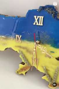 Годинник з епоксидної смоли ручної роботи "Карта України"