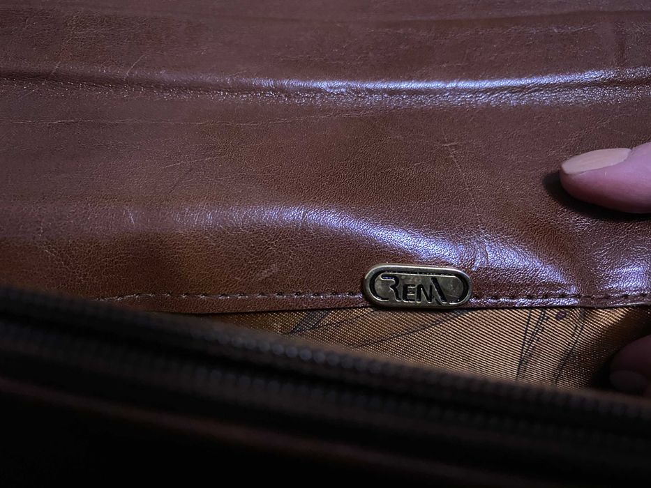 Pasta em couro genuino