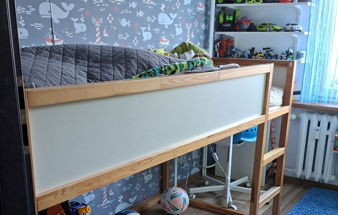 Łóżko Kura Ikea  z baldachimem