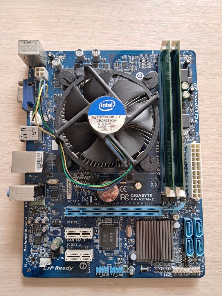 Комплект: материнка 1155 + процессор G620 + 4GB DDR3
