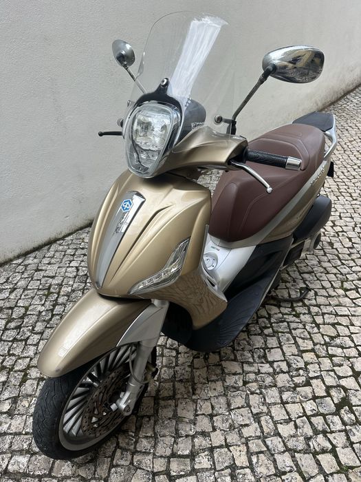 PIAGGIO Beverly 300 ie