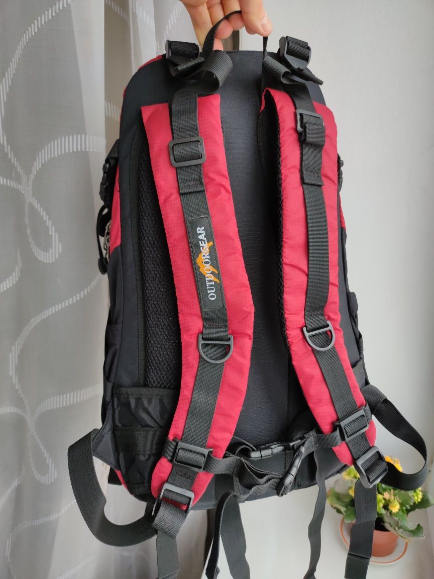 Спортивний рюкзак туристичний рюкзак Mountain Outdoor Gear 28L