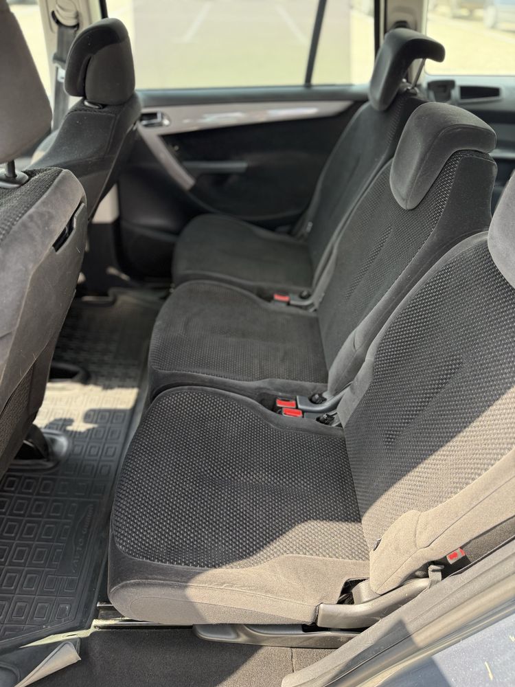 Citroen C4 Picasso 7 МІСЦЬ !