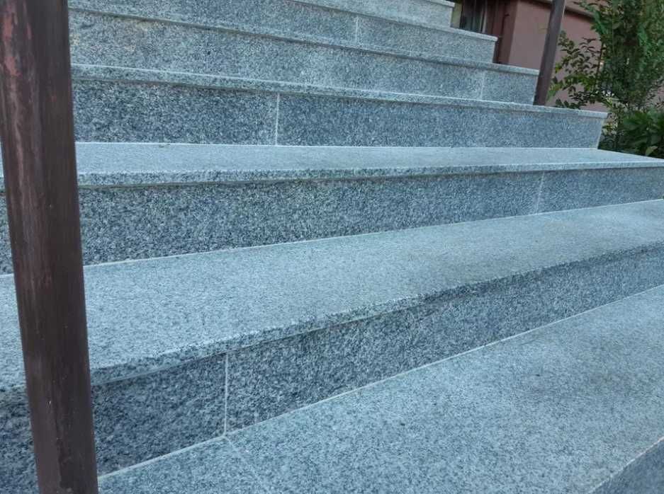 Szary granit G603, płytki, stopnie, podstopnie - schody/ściana/podłoga