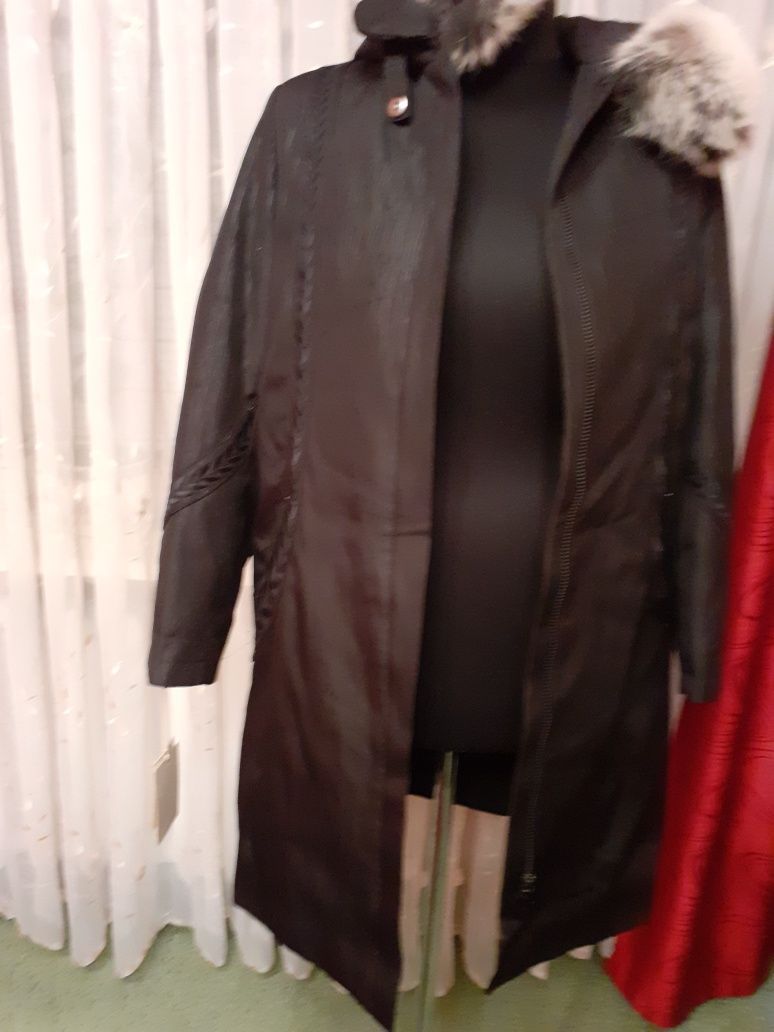 Продам женское зимнее пальто размер 50