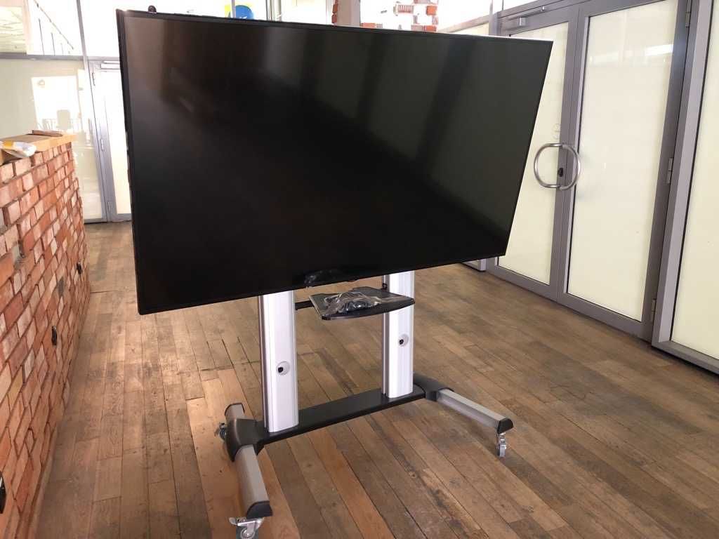 Monitor ekran projekcyjny 75" 75 cali Toshiba TD-P753E stojak GRATIS